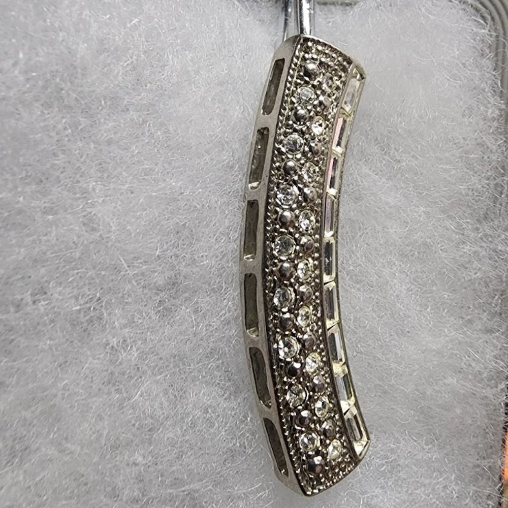 Avon NR Rhinestone Encrusted Silver Tone Slider Pendant Collar Necklace
